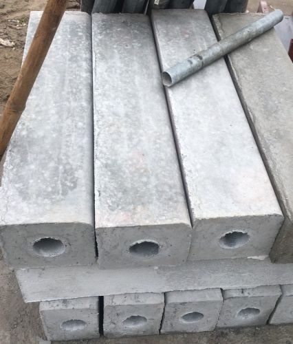 Bó vỉa bê tông